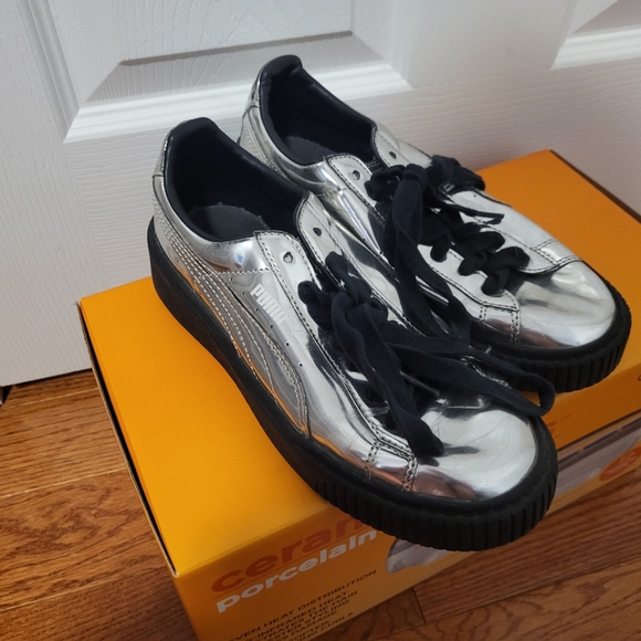 Silver Puma Shoes - Picture 2 of 3